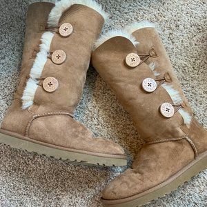 UGG Classic Boots